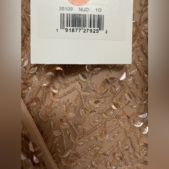 NWT | Mac Duggal 35109 Nude Pink Embellished Flutter Sleeve Gown Size 10 - Picture 7 of 13